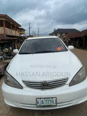 Toyota Camry 2005 White