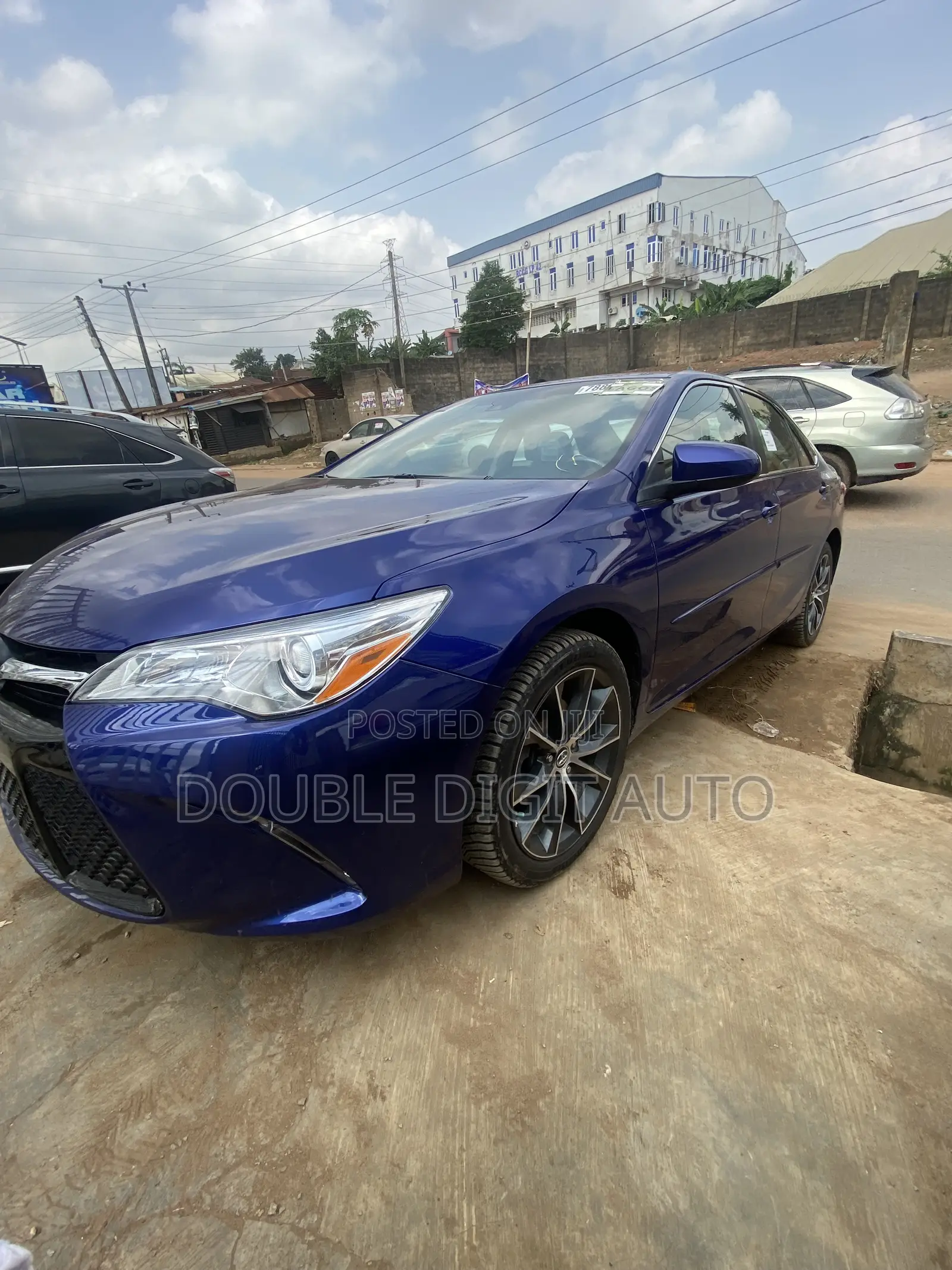Toyota Camry 2016 Blue
