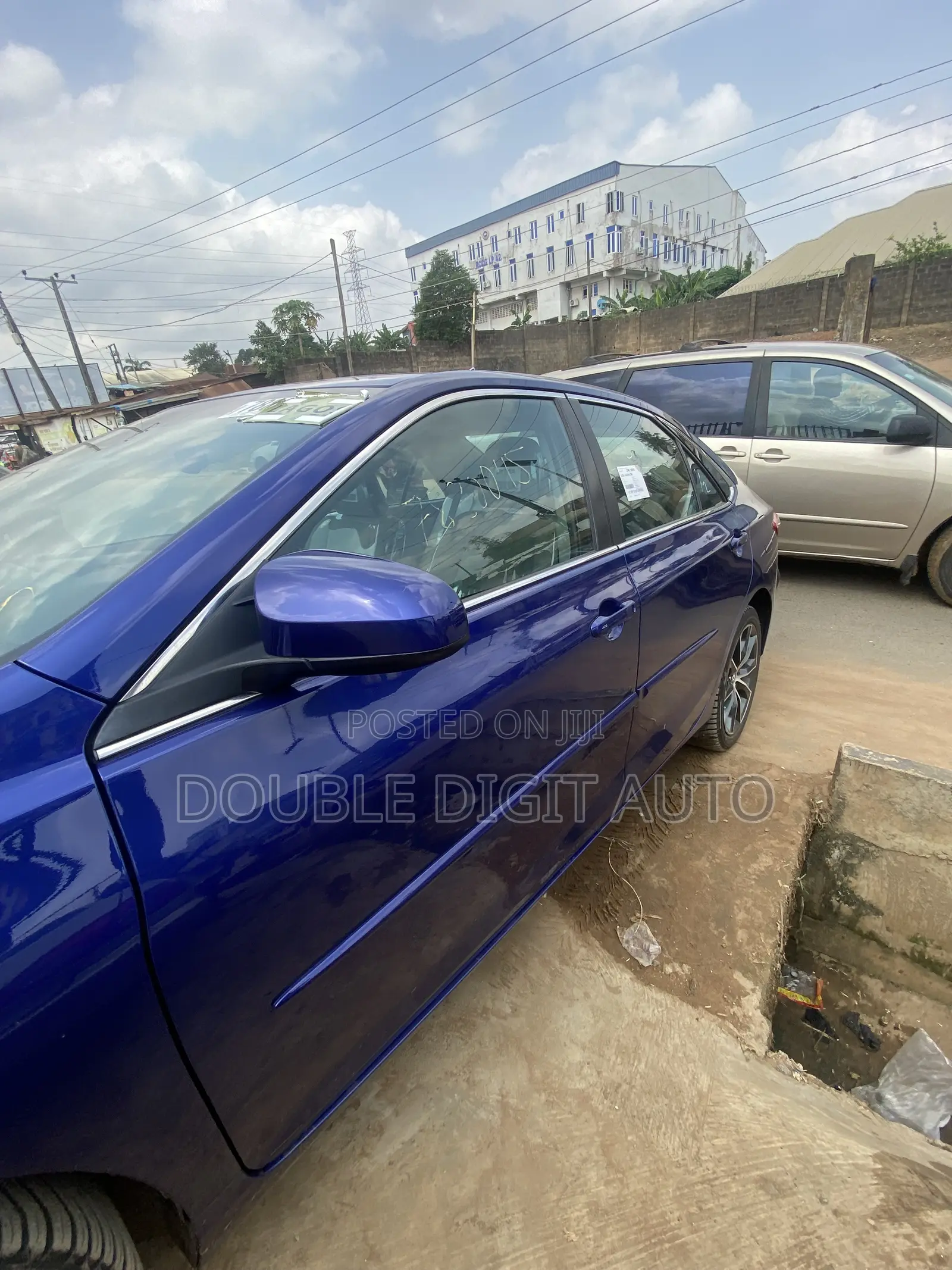 Toyota Camry 2016 Blue