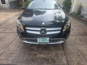 Mercedes-Benz GLA 250 2016 Black