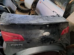 Kia Forte Lift Gate, Boot 2012 and 2015 Coupe