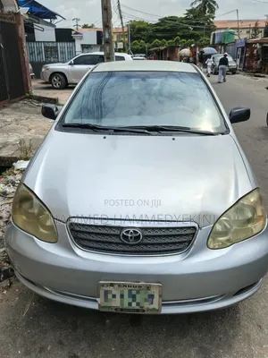 Toyota Corolla LE 2005 Silver