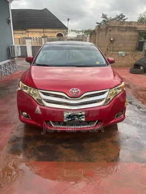 Toyota Venza XLE 4dr Wagon AWD (2.7L 4cyl 6A) 2015 Red
