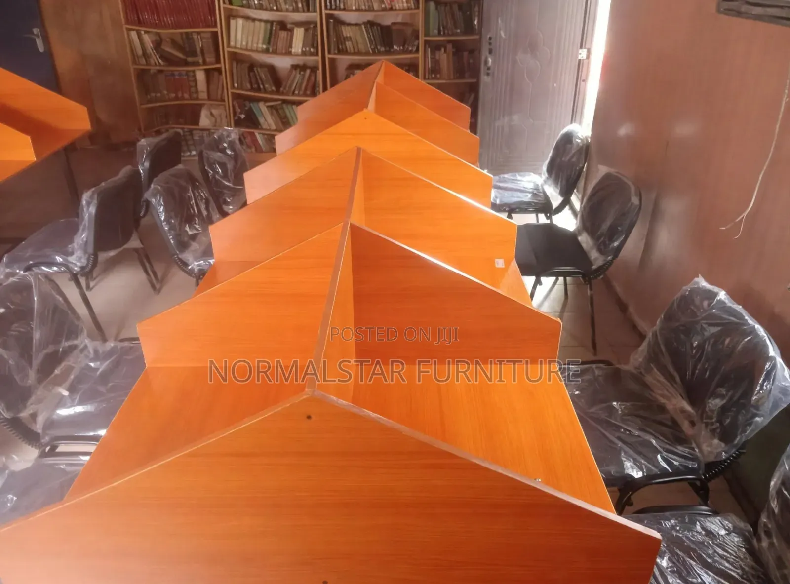 Wooden Reading Carrel/Cubicle Study Table