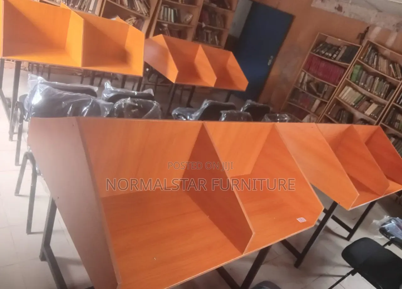 Wooden Reading Carrel/Cubicle Study Table