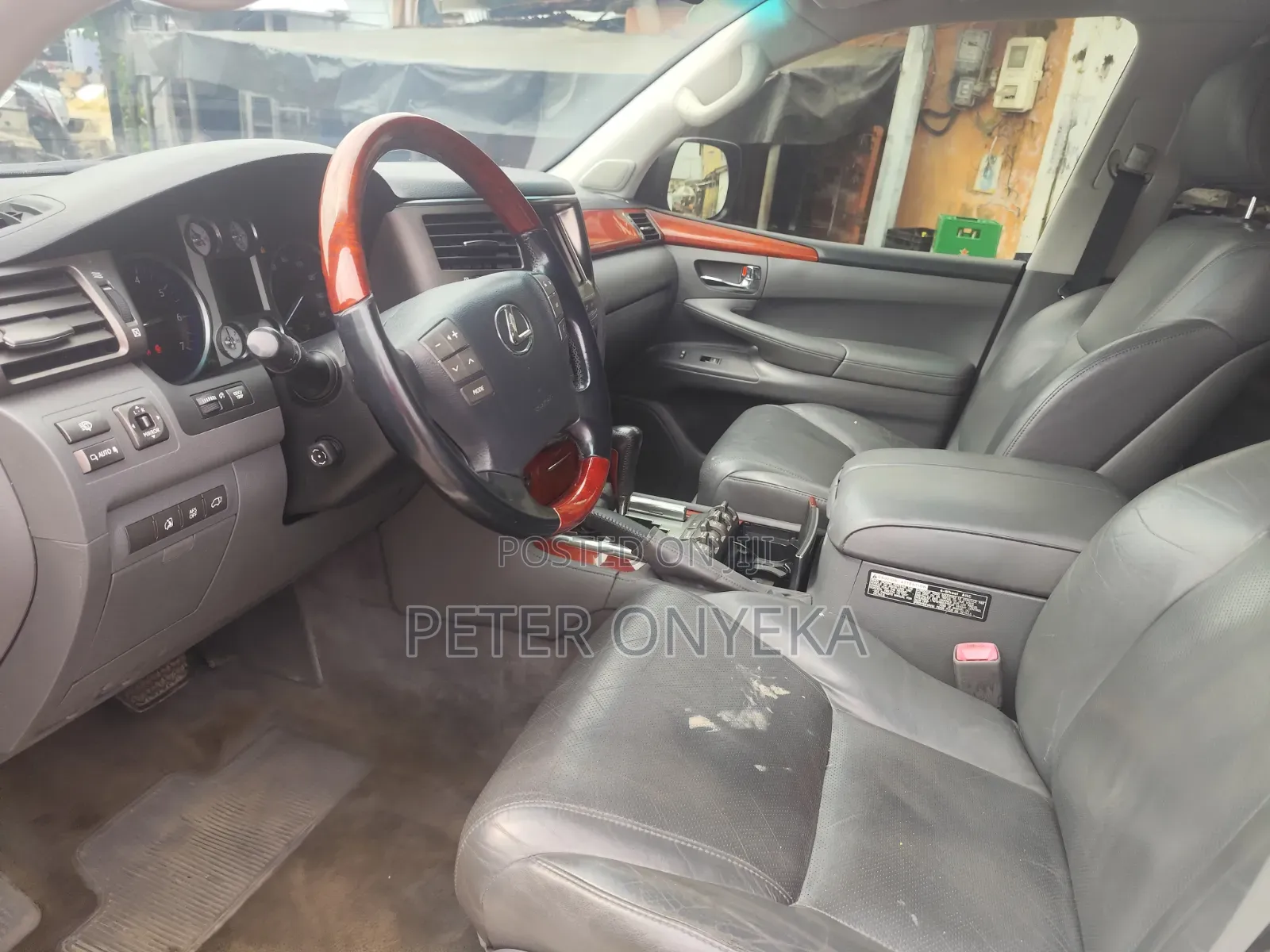 Lexus LX 570 2012 Black