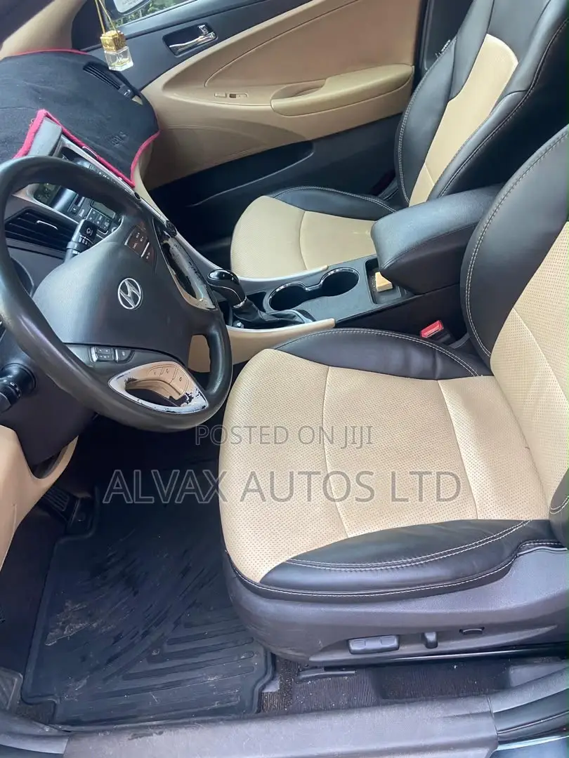 Hyundai Sonata 2013 Black