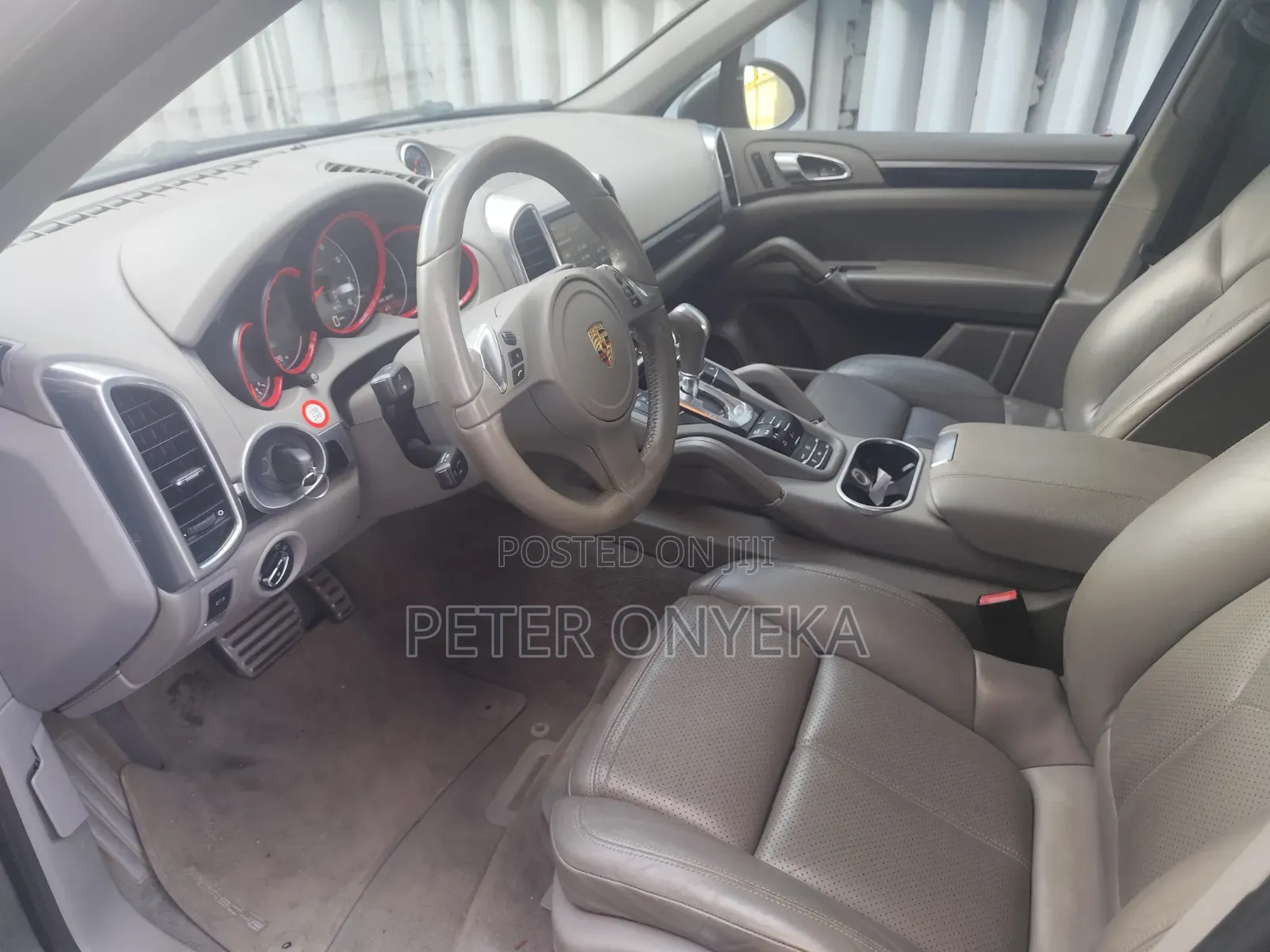 Porsche Cayenne 2014 Gray