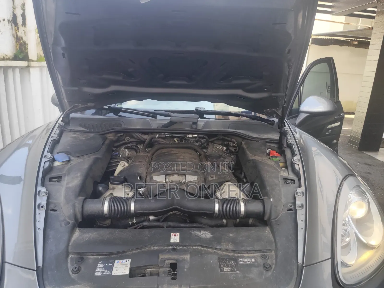 Porsche Cayenne 2014 Gray
