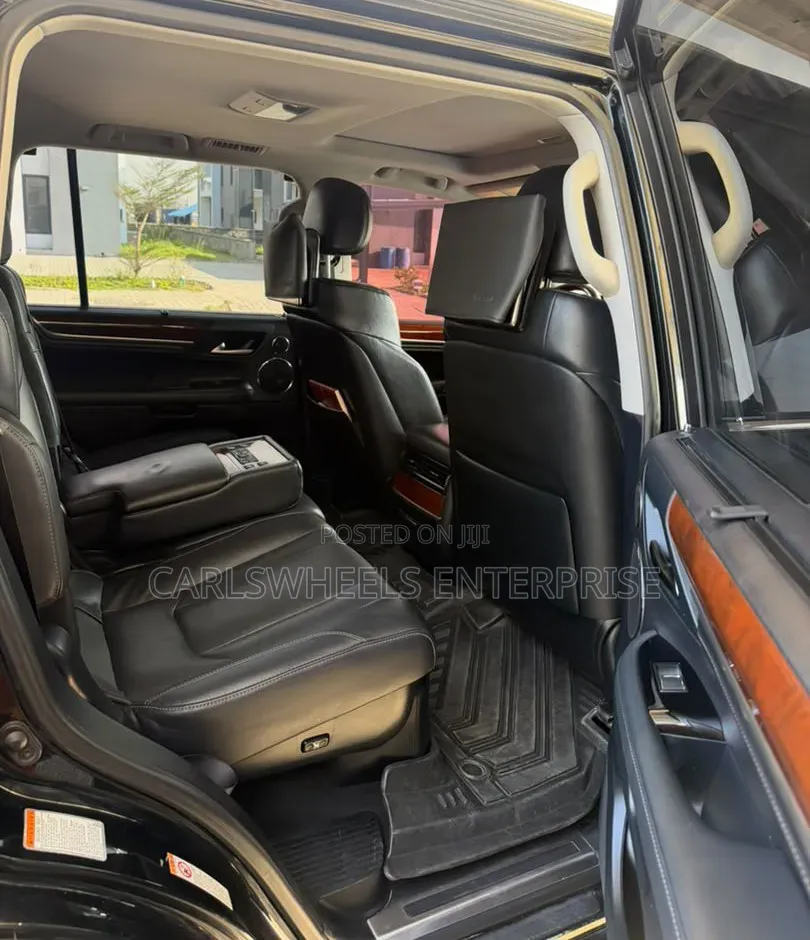 Lexus LX 570 AWD 2019 Black