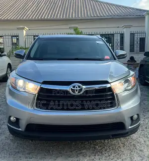 Toyota Highlander 2016 Silver