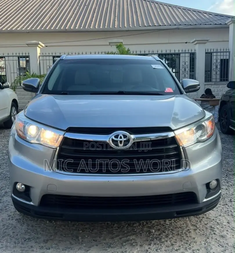 Toyota Highlander 2016 Silver