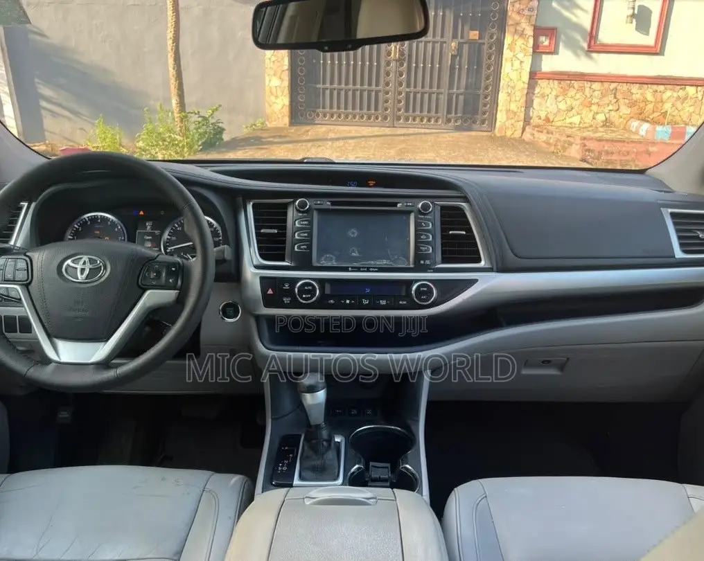 Toyota Highlander 2016 Silver