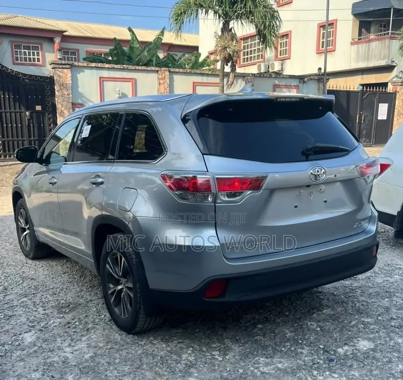 Toyota Highlander 2016 Silver