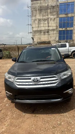 Toyota Highlander Limited 3.5L 2WD 2013 Black