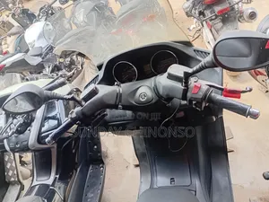 Yamaha Majesty 2019 Black