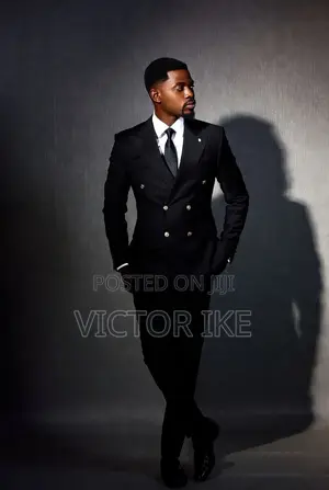 Fitted Double Breasted Suit