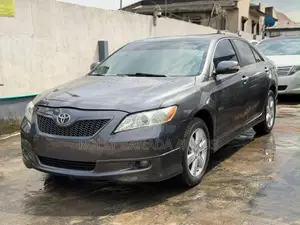 Toyota Camry SE 4dr Sedan (2.4L 4cyl 5A) 2008 Gray
