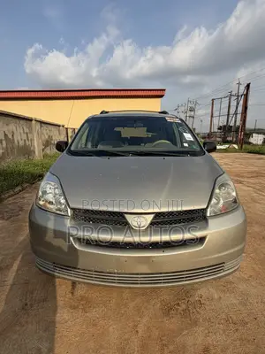 Toyota Sienna LE AWD 2006 Gold