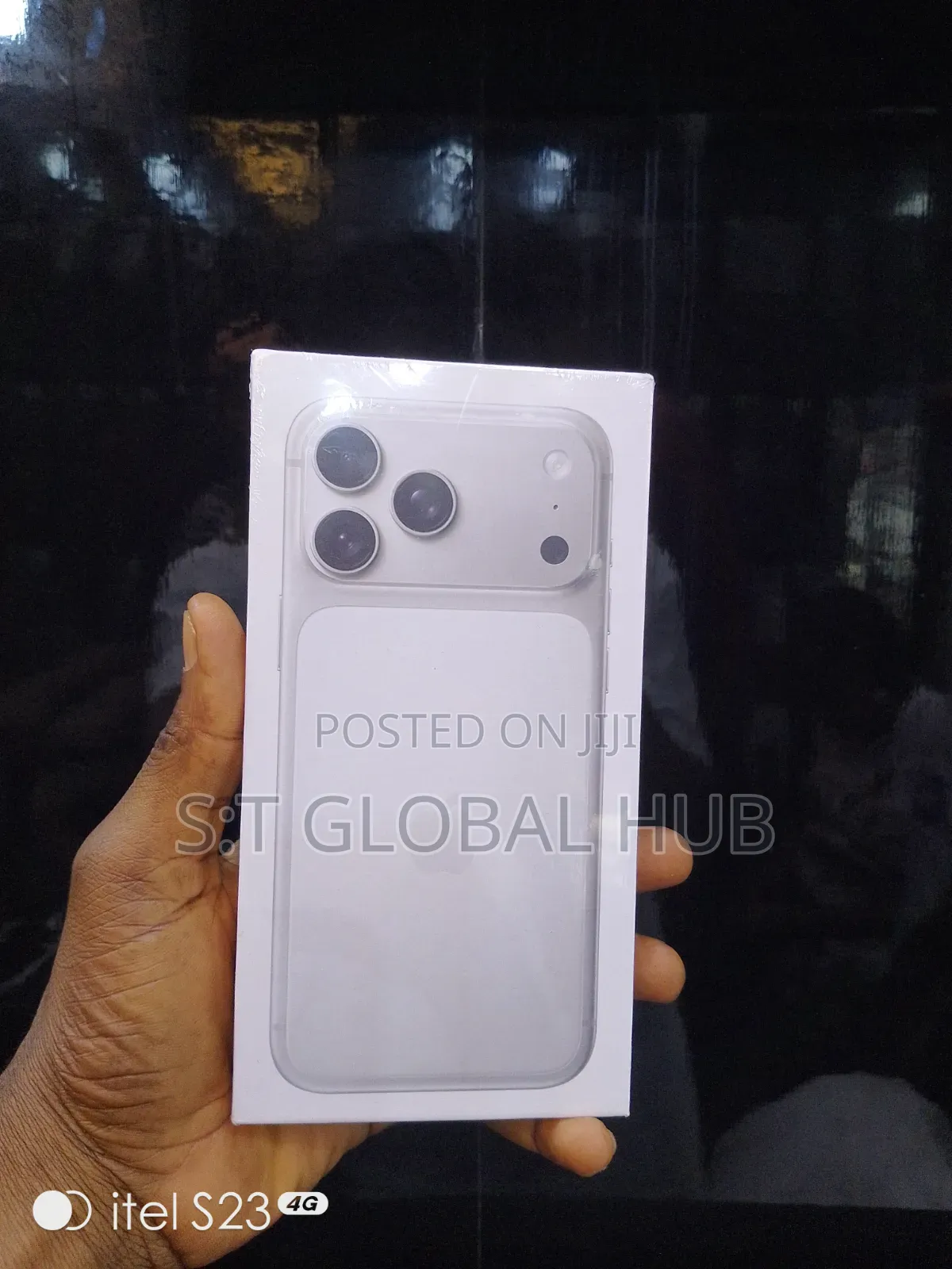 New Apple iPhone 17 Pro Max 256 GB