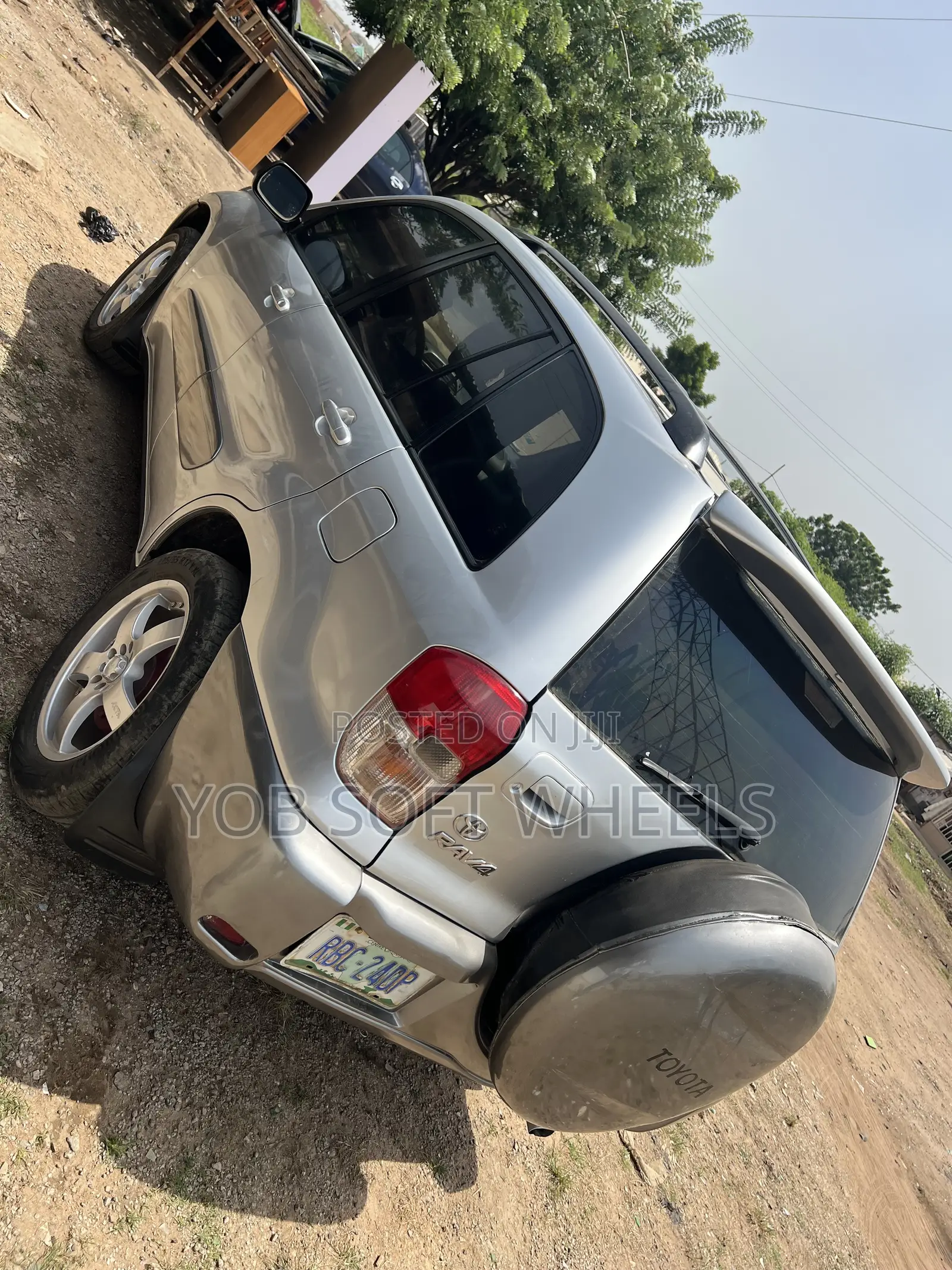 Toyota RAV4 Automatic 2004 Silver