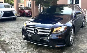 Mercedes-Benz E300 4Matic AWD Sedan (2.0L 4cyl 9A) 2017 Blue