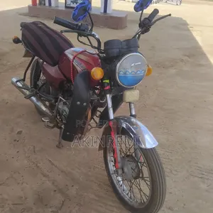 Bajaj Boxer 100 2012 Red