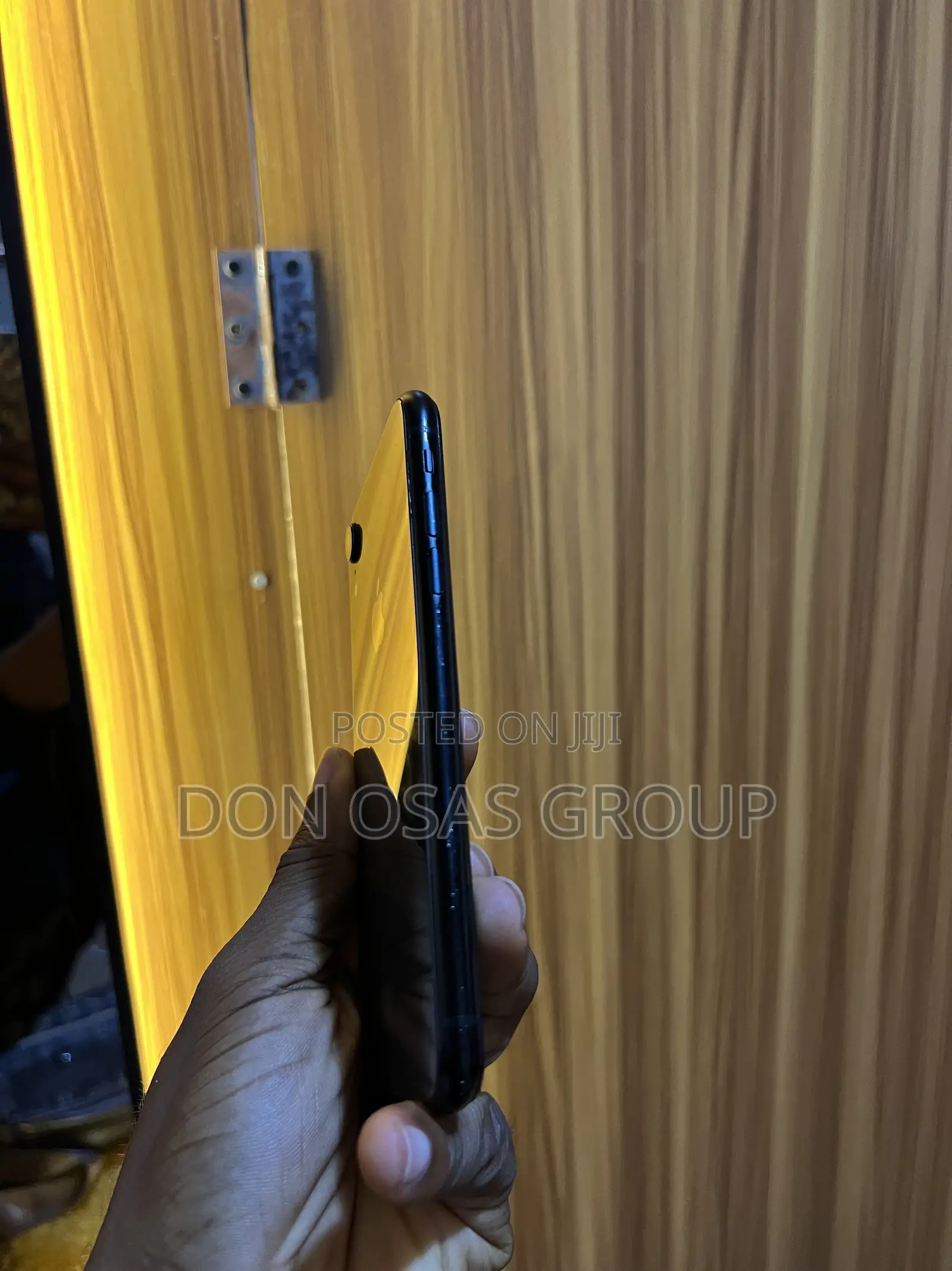 Apple iPhone XR 64 GB Black