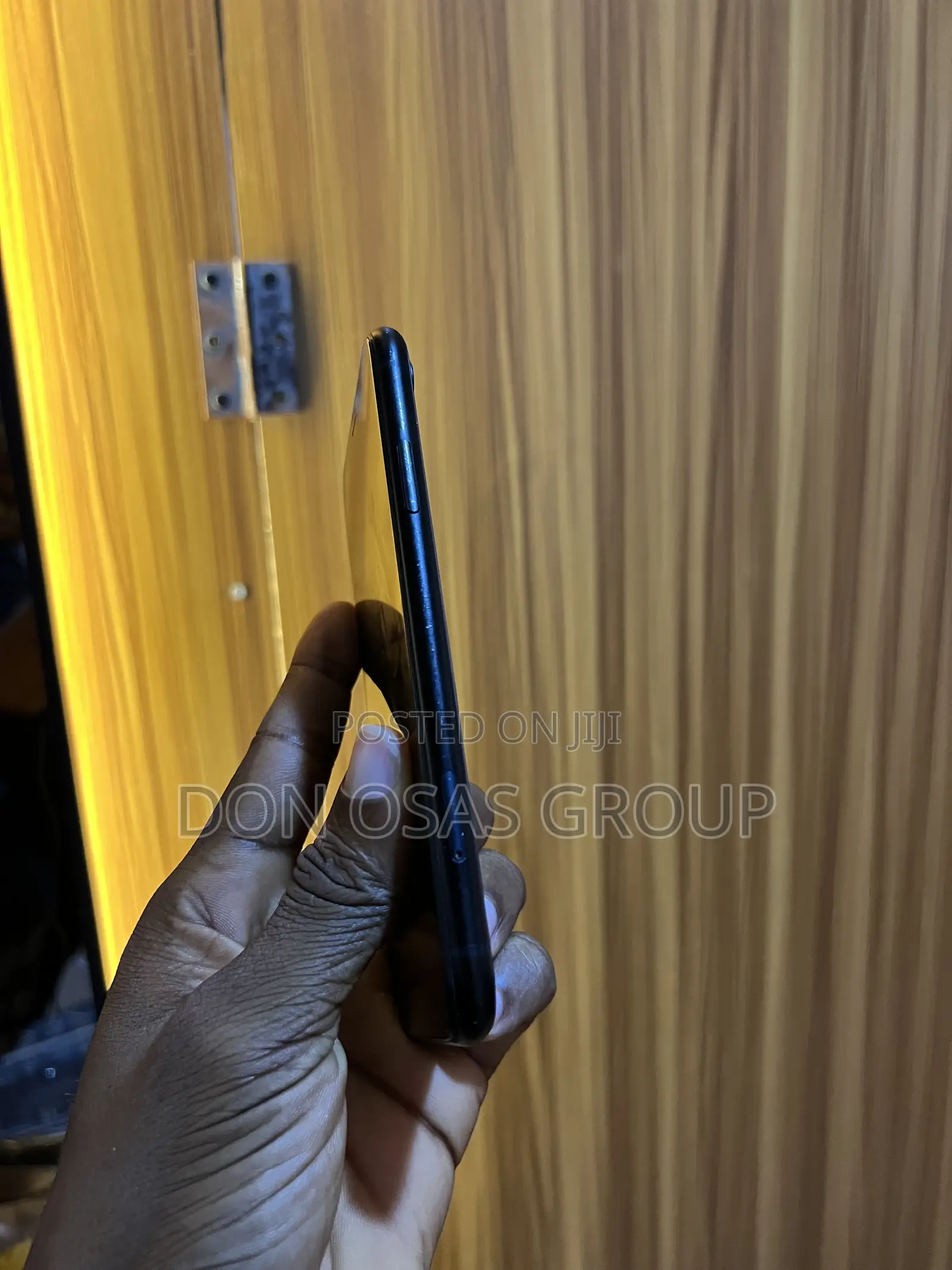 Apple iPhone XR 64 GB Black