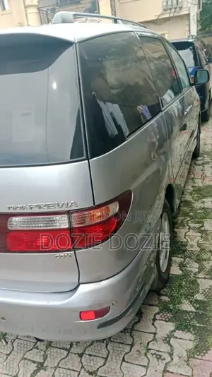 Toyota Previa 2005 Silver