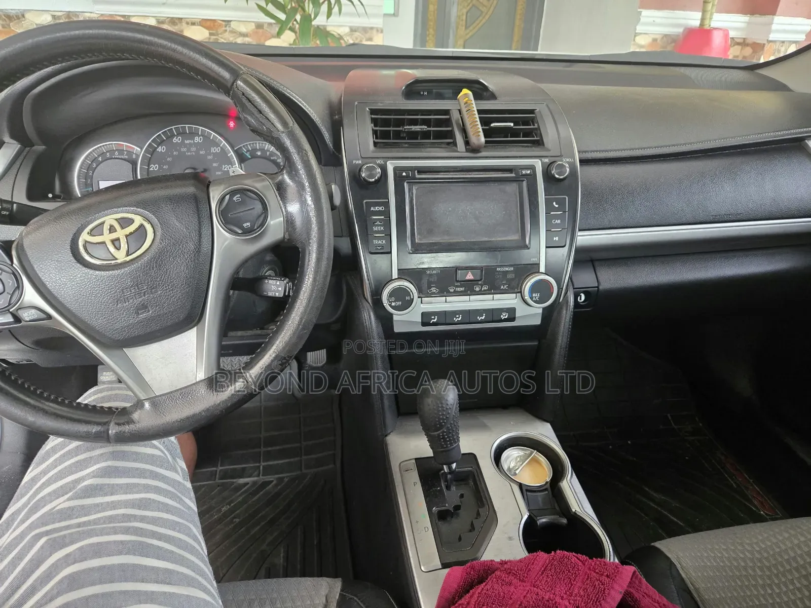 Toyota Camry 2012 Silver