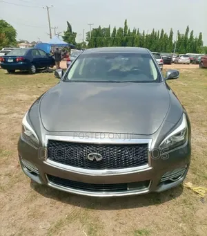 Infiniti Q70 2016 Gray