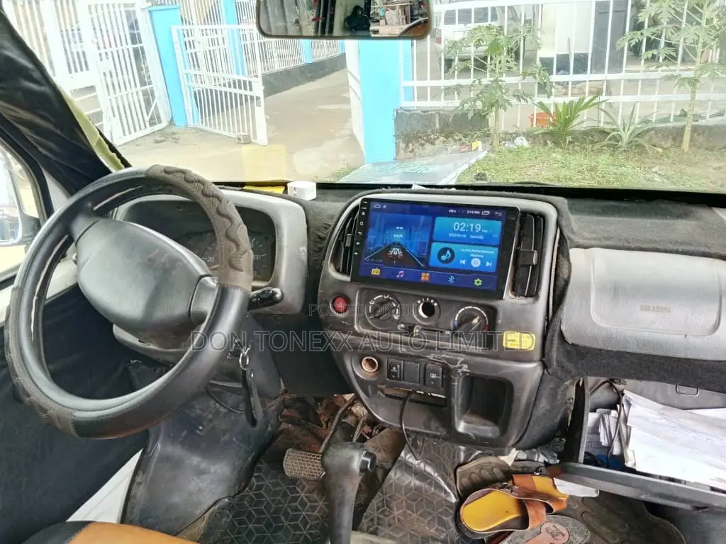 Suzuki Every 2009 White