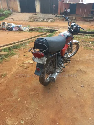 Bajaj Boxer 2021 Red