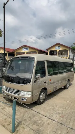 Toyota Coaster 2009 Gold