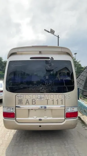 Toyota Coaster 2009 Gold