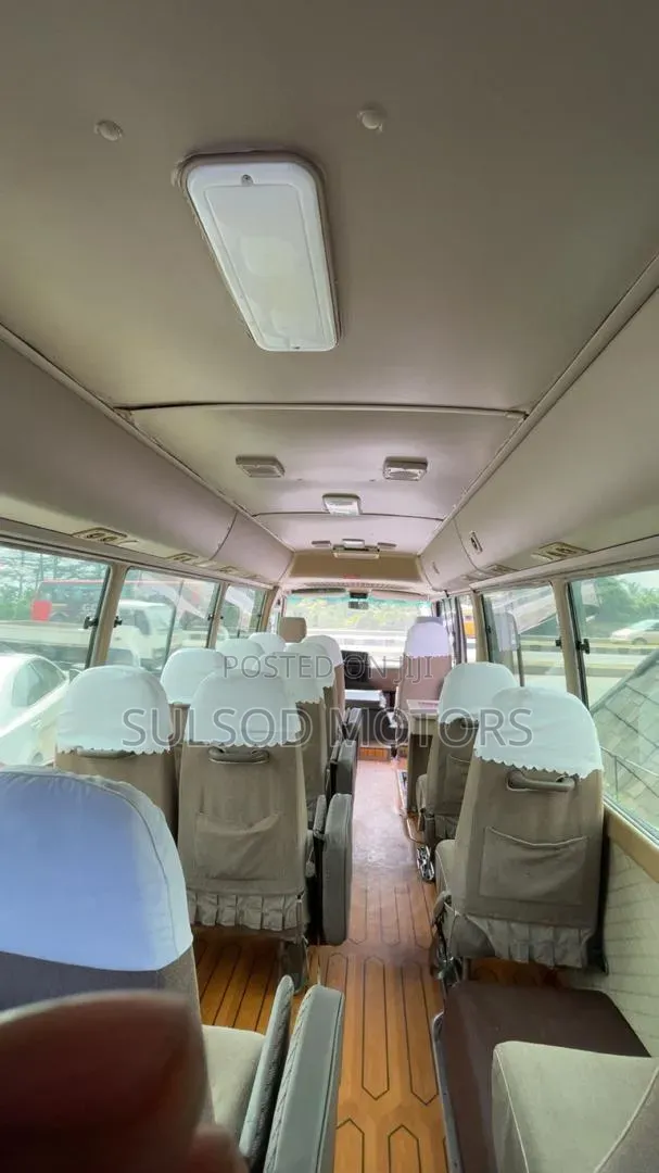 Toyota Coaster 2009 Gold