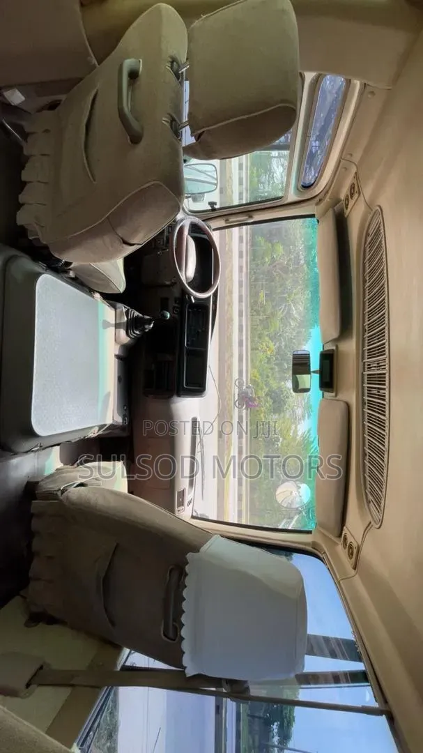Toyota Coaster 2009 Gold