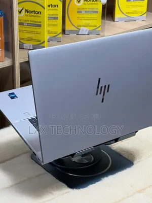 Laptop HP ZBook 16 Studio G10 32GB Intel Core i7 SSD 1T