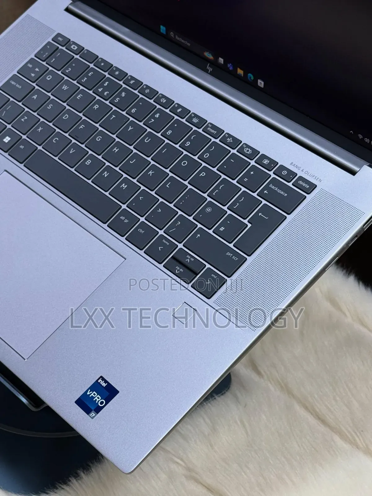 Laptop HP ZBook 16 Studio G10 32GB Intel Core i7 SSD 1T