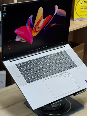 Laptop HP ZBook 16 Studio G10 32GB Intel Core i7 SSD 1T
