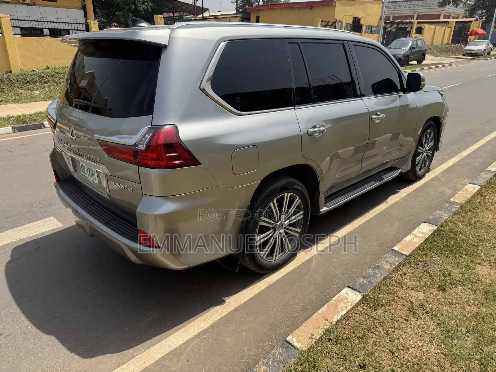 Lexus LX 2017