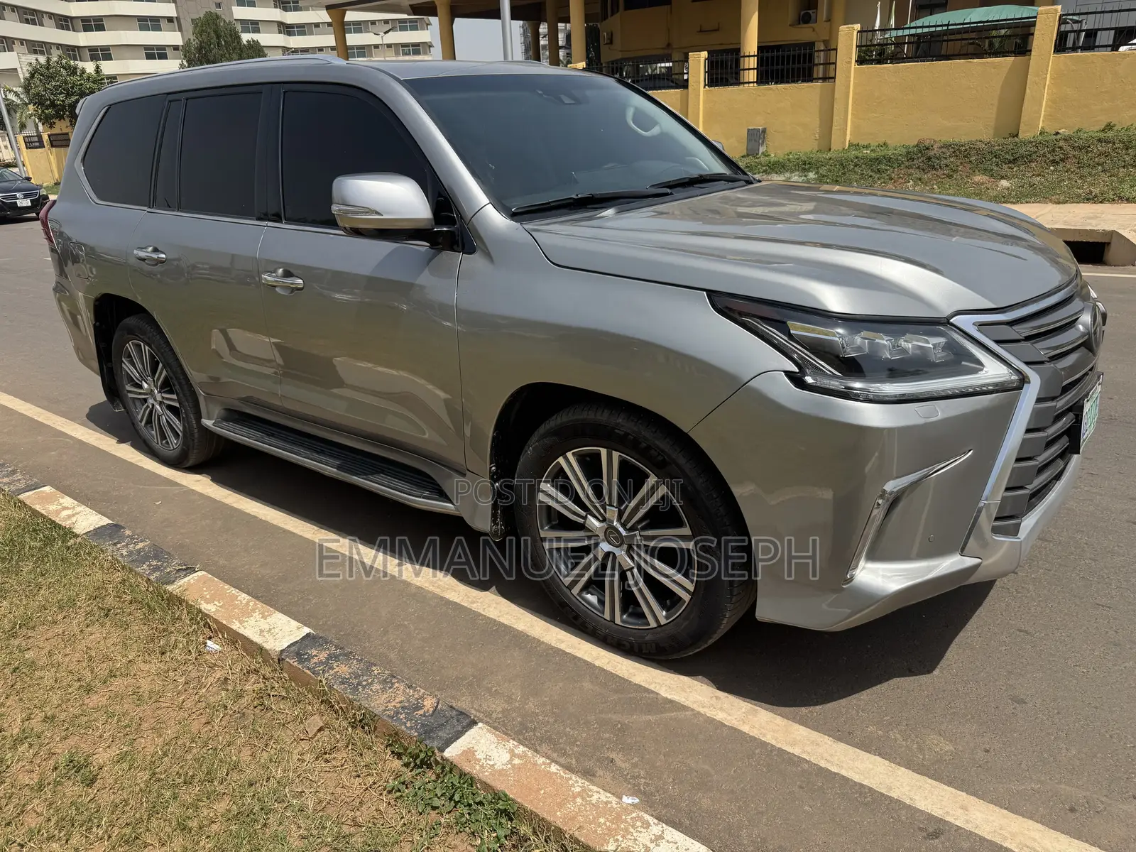 Lexus LX 2017