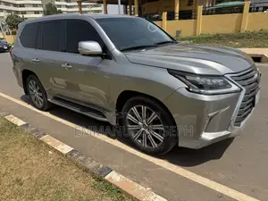 Lexus LX 2017