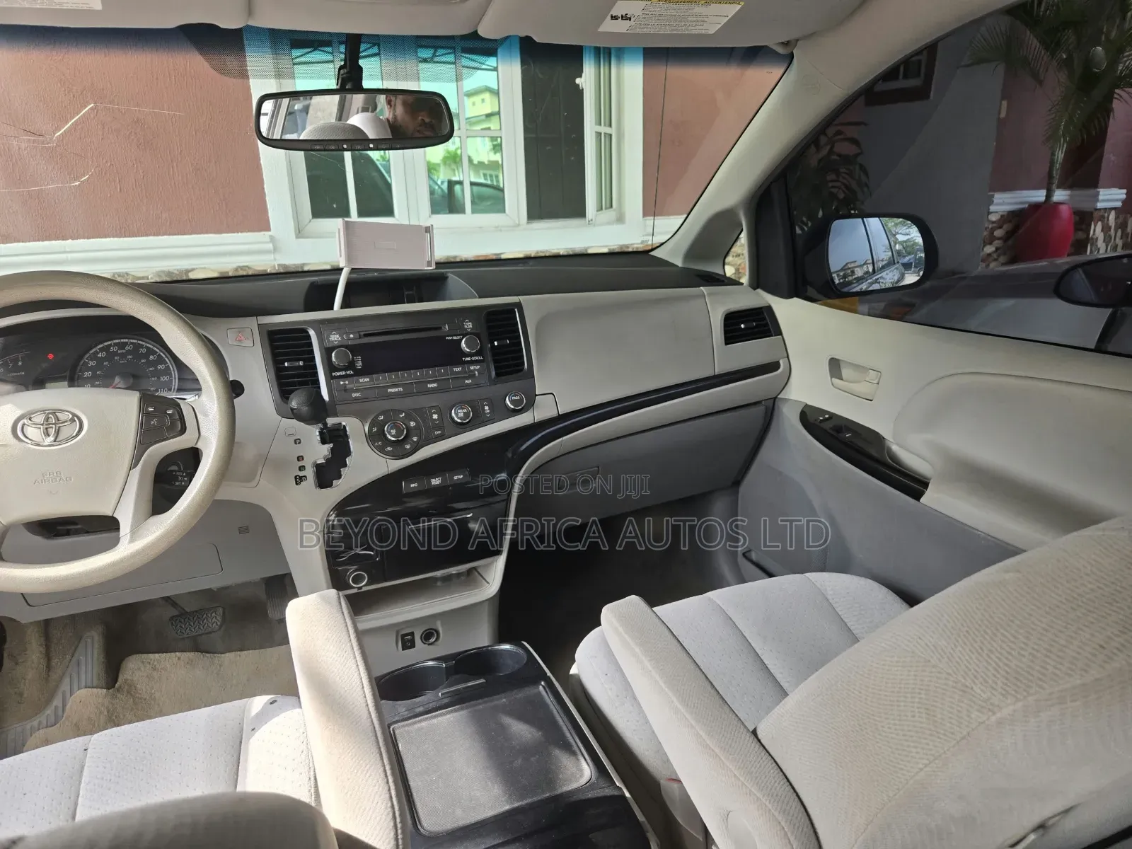 Toyota Sienna 2013 Green