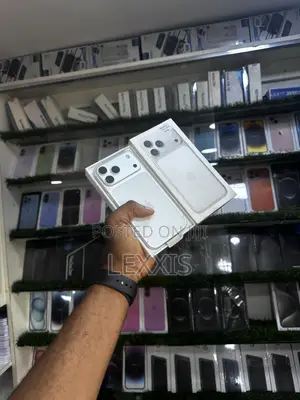 New Apple iPhone 17 Pro Max 256 GB Silver