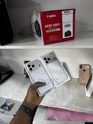 New Apple iPhone 17 Pro Max 256 GB Silver
