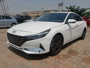 Hyundai Elantra 2023 White
