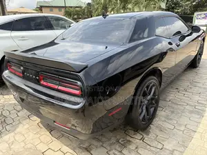 Dodge Challenger SRT Hellcat RWD 2019 Black