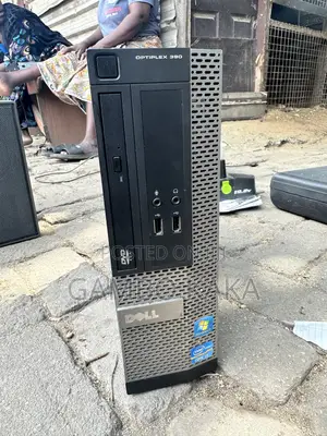 Desktop Computer Dell OptiPlex 3090 4GB Intel Core i3 SSD 256GB